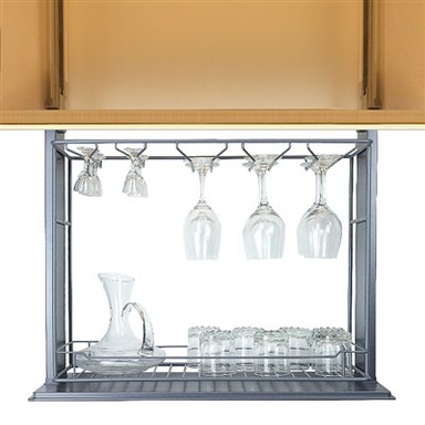 Automaatne veiniklaasi tõstuk