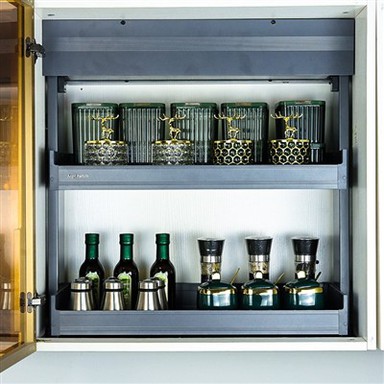 Vertikaalselt tõstetavad köögikapid